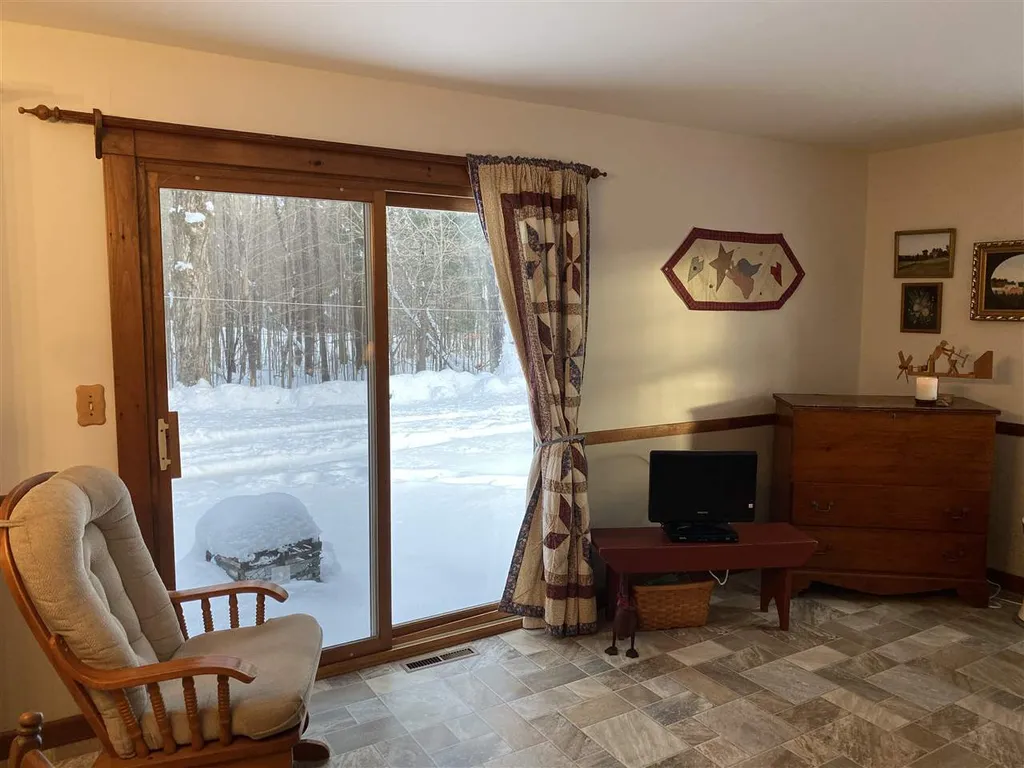 27 Scott Winn Road Peterborough NH 03458