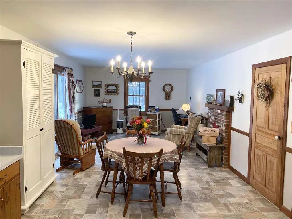 27 Scott Winn Road Peterborough NH 03458