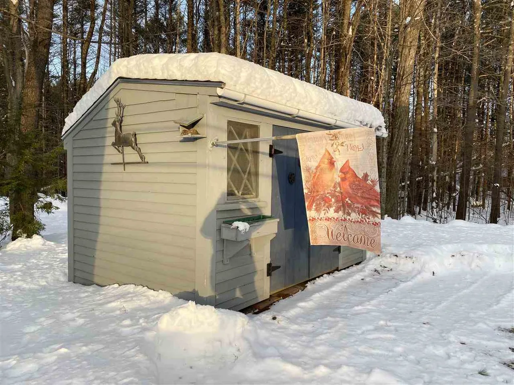 27 Scott Winn Road Peterborough NH 03458