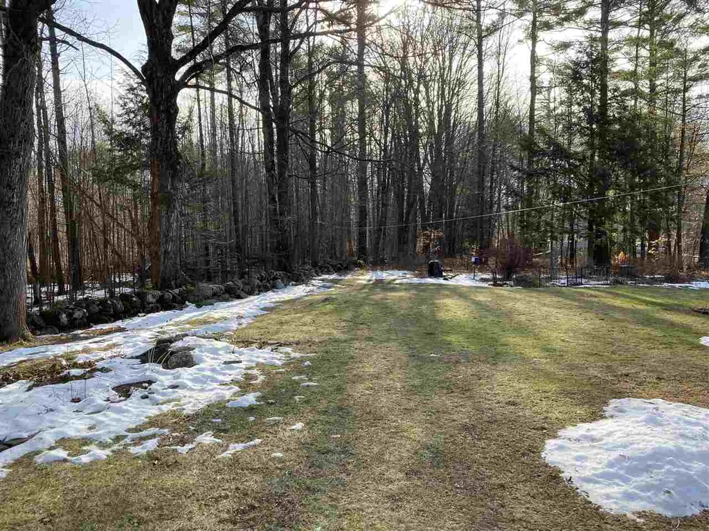 27 Scott Winn Road Peterborough NH 03458