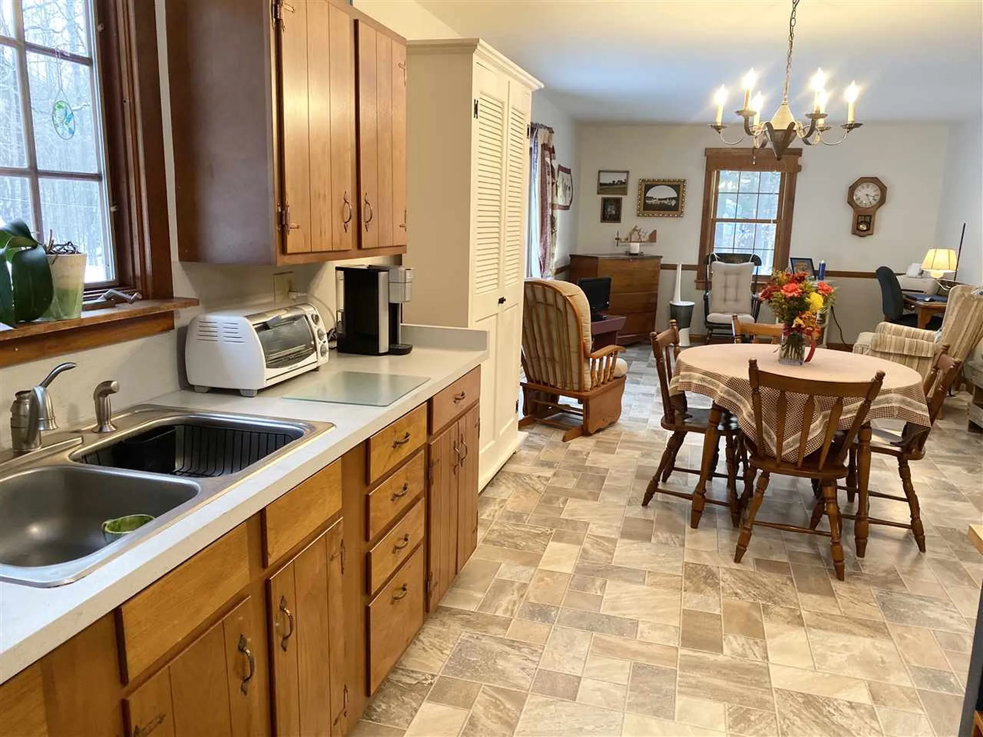 27 Scott Winn Road Peterborough NH 03458