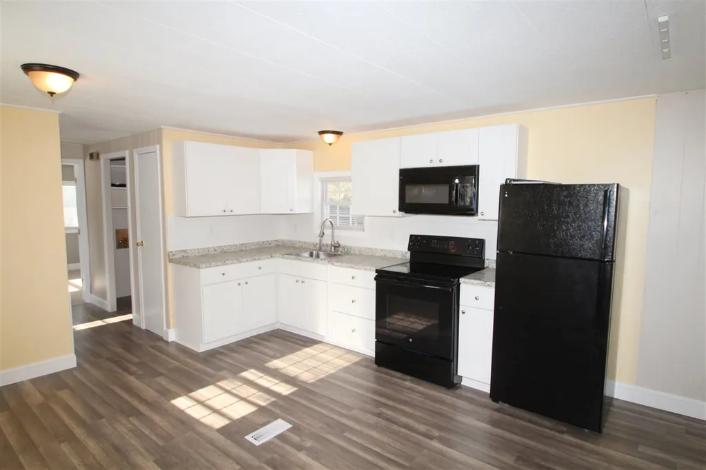 12 Farmington Drive Dover NH 03820
