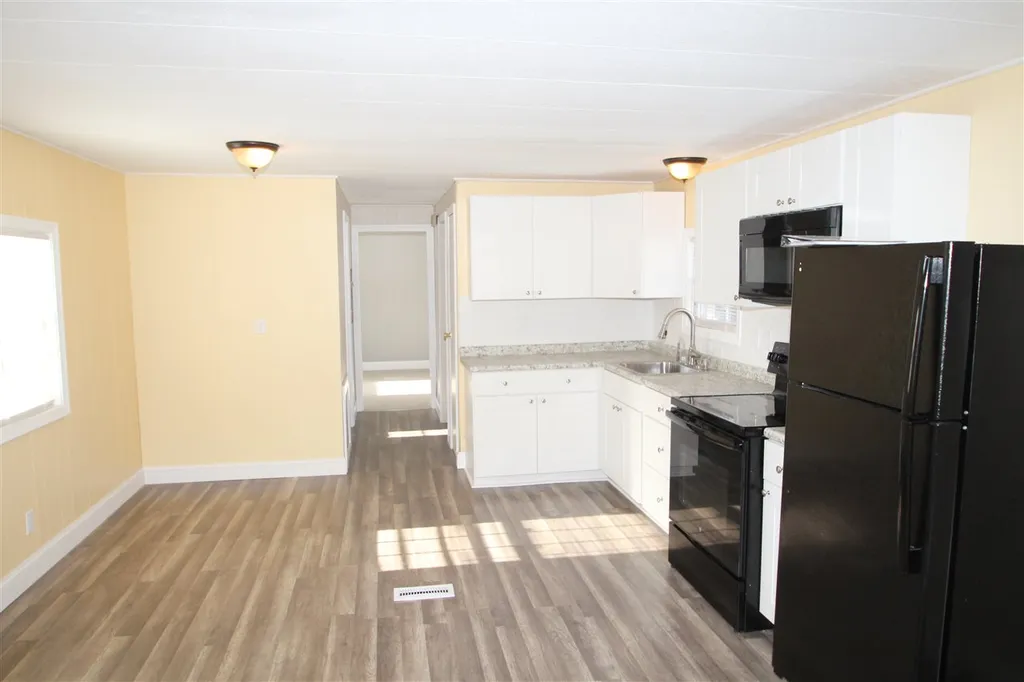 12 Farmington Drive Dover NH 03820