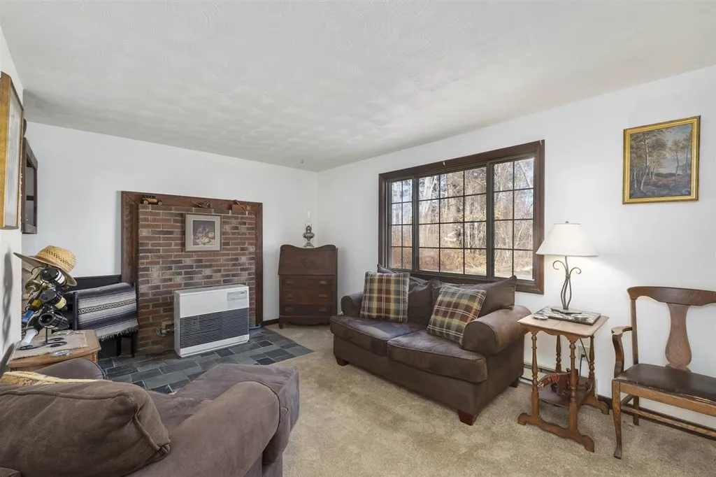 18-20 Meadow Street Laconia NH 03246