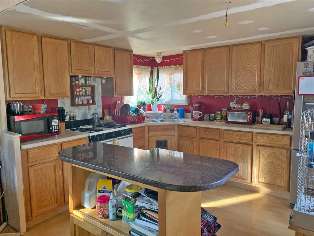 2 Hemlock Drive Brattleboro VT 05301