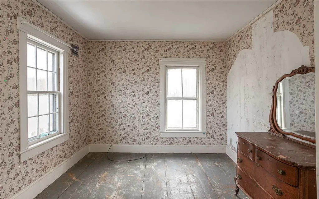 2 Pleasant Street Walpole NH 03608