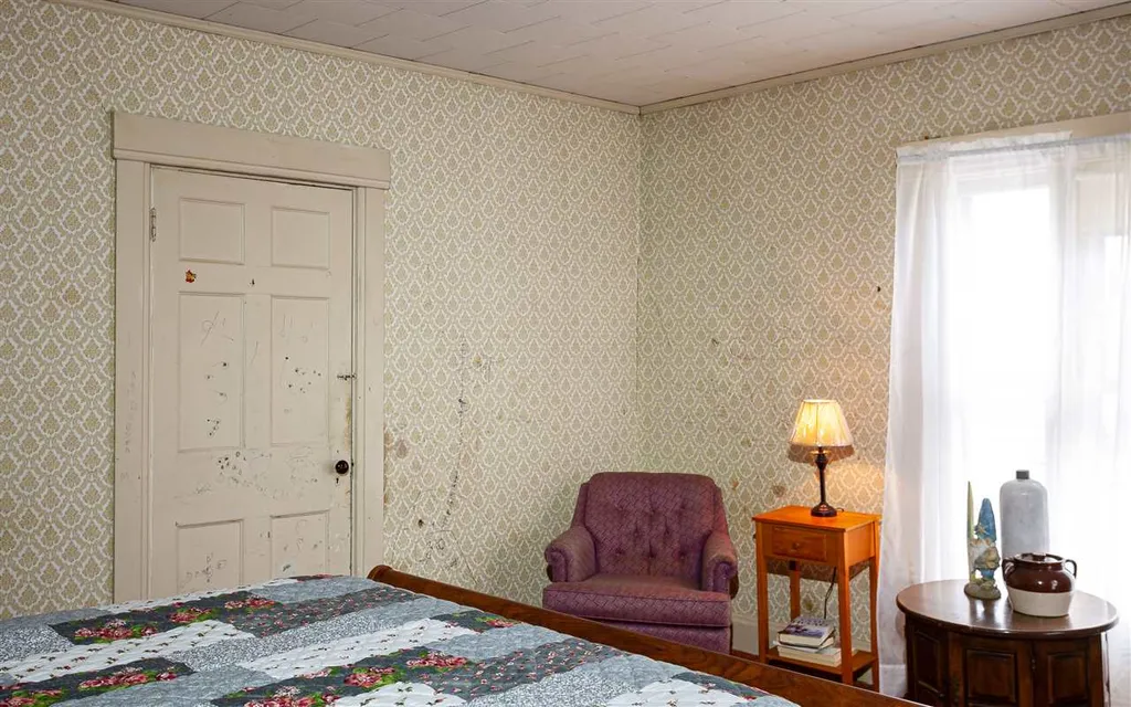 2 Pleasant Street Walpole NH 03608