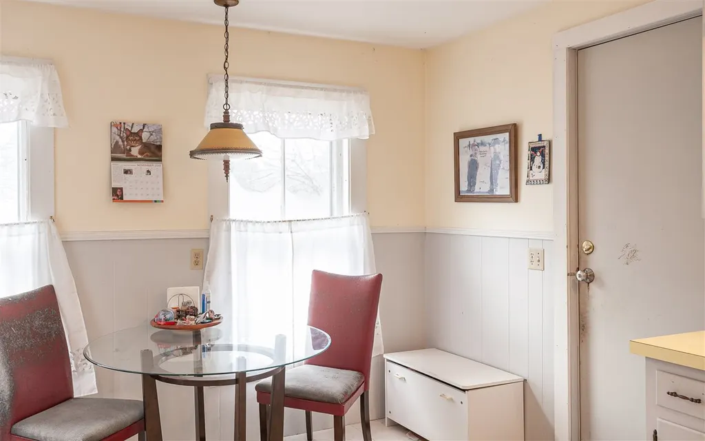 2 Pleasant Street Walpole NH 03608