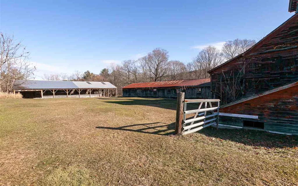2 Pleasant Street Walpole NH 03608