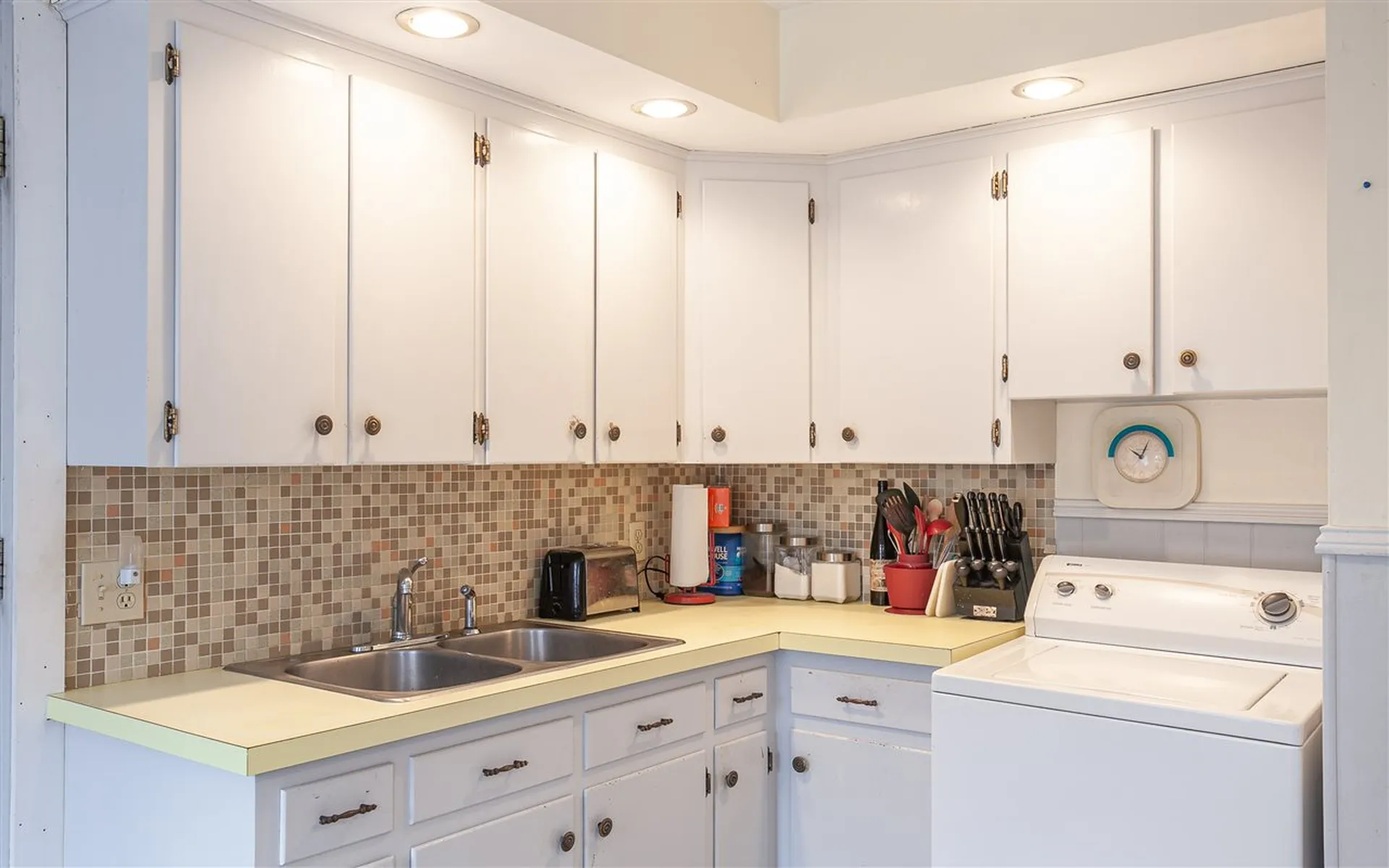 2 Pleasant Street Walpole NH 03608