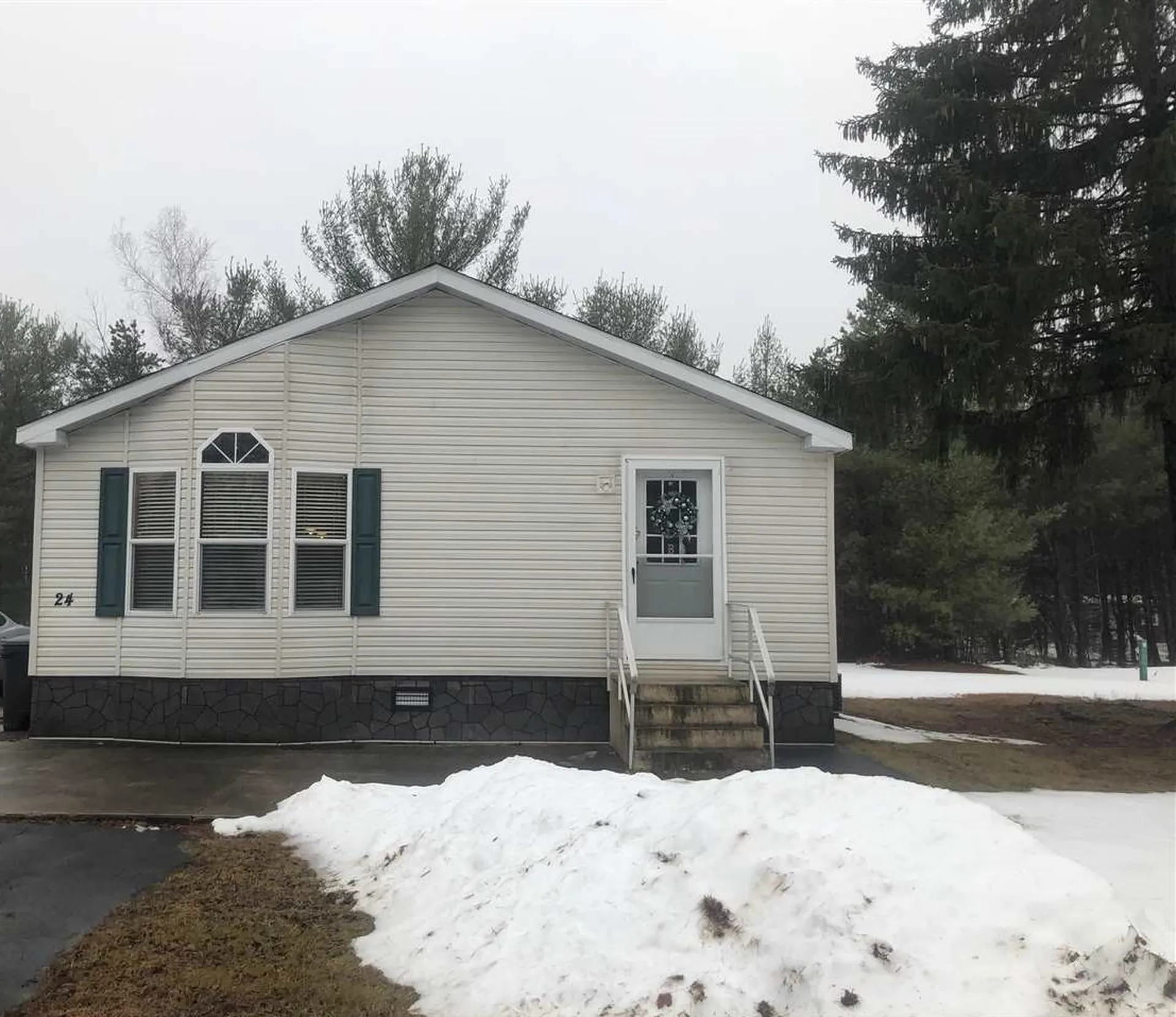 24 Park Drive Rindge NH 03461