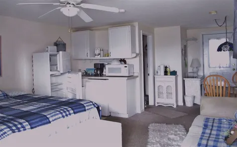 6 Ashworth Avenue Hampton NH 03842