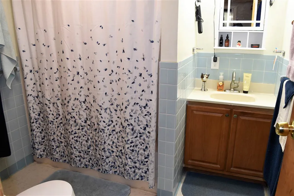 12 Kimball Street Northfield NH 03276