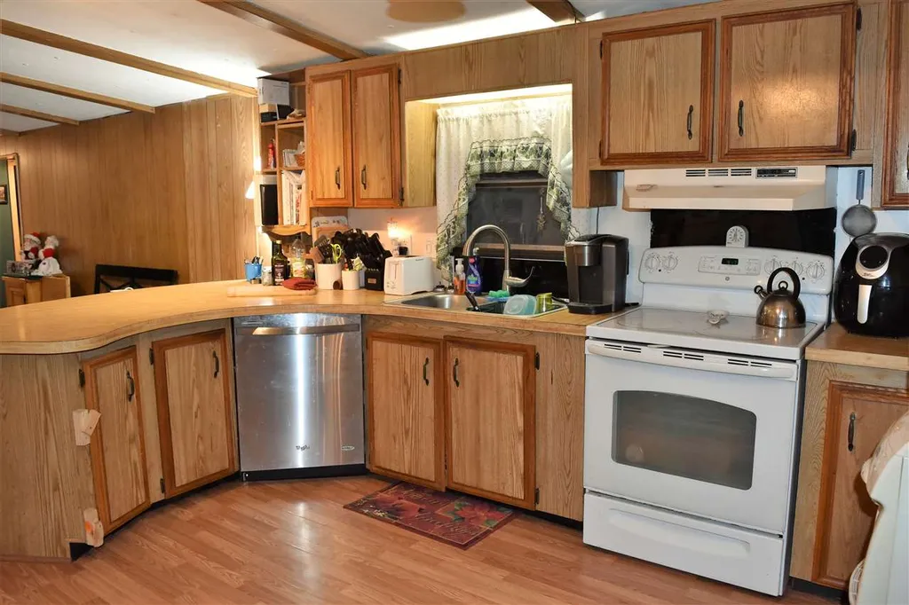 12 Kimball Street Northfield NH 03276