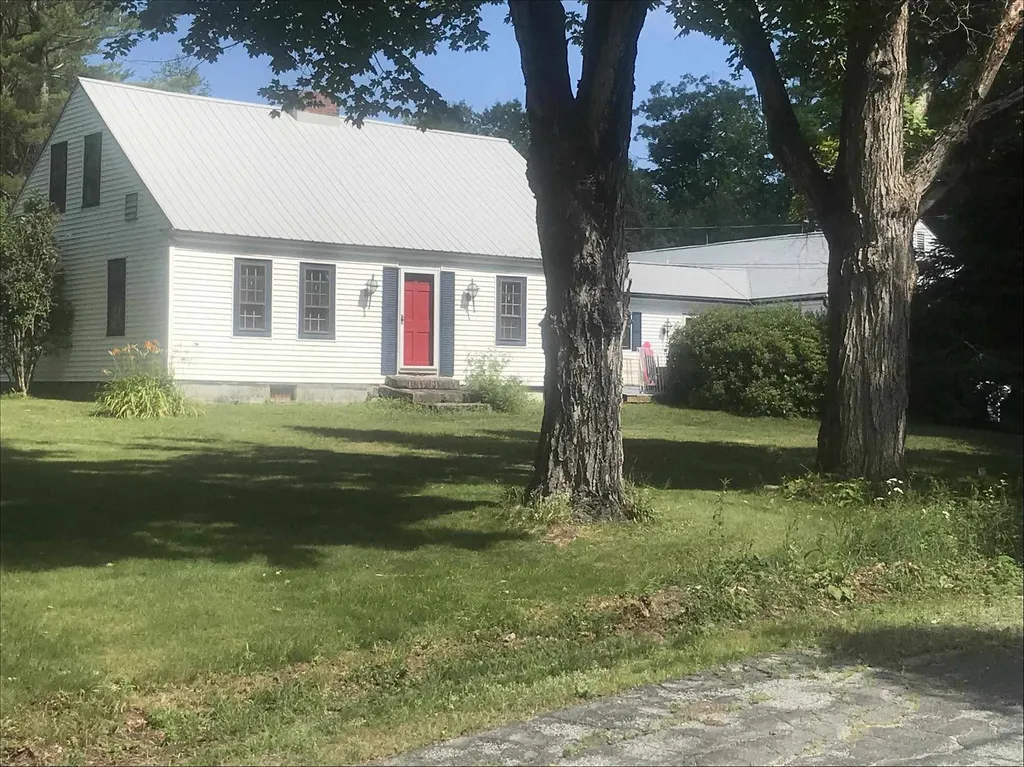 34 Allen Road Wolfeboro NH 03894