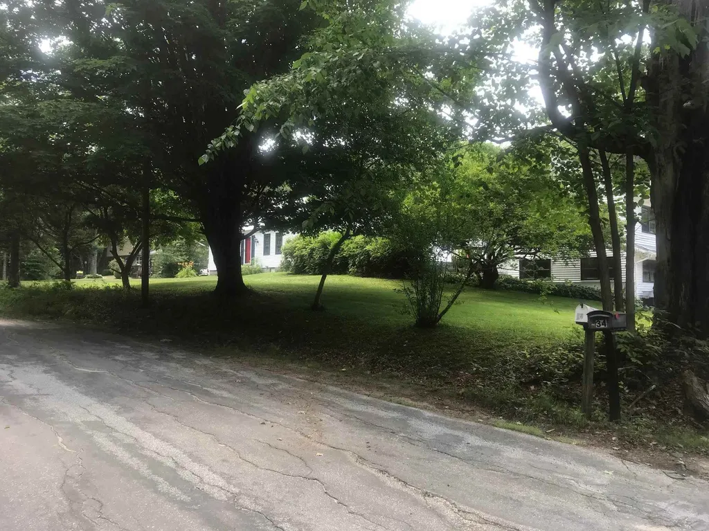34 Allen Road Wolfeboro NH 03894