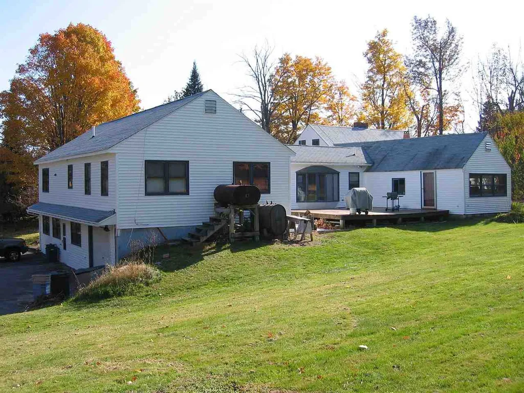 34 Allen Road Wolfeboro NH 03894