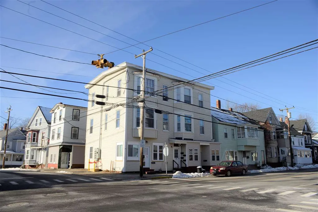 65 Green Street Somersworth NH 03878