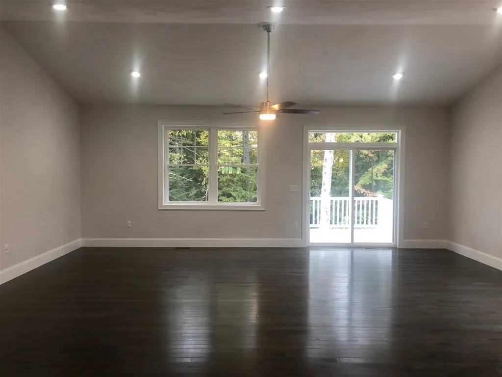 6 Russell Lane Raymond NH 03077