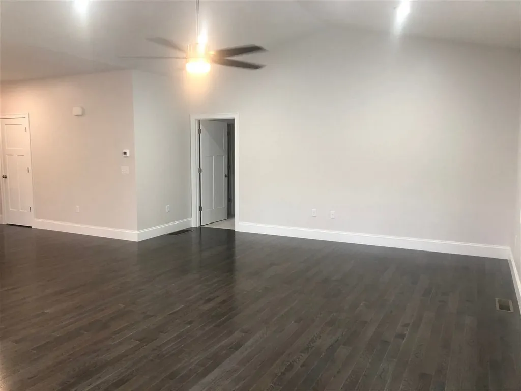 6 Russell Lane Raymond NH 03077