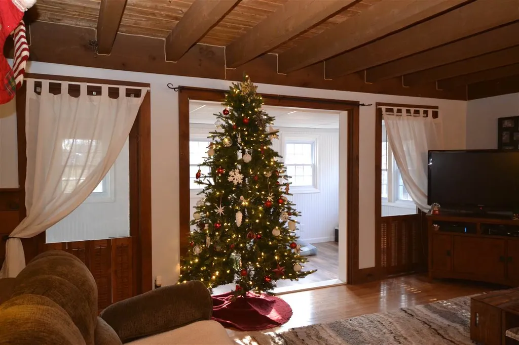 299 Bumfagon Road Loudon NH 03307