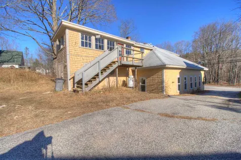 16 Maple Street Barnstead NH 03225