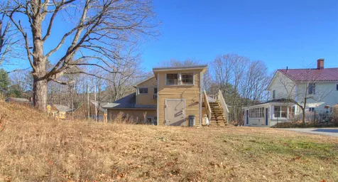 16 Maple Street Barnstead NH 03225