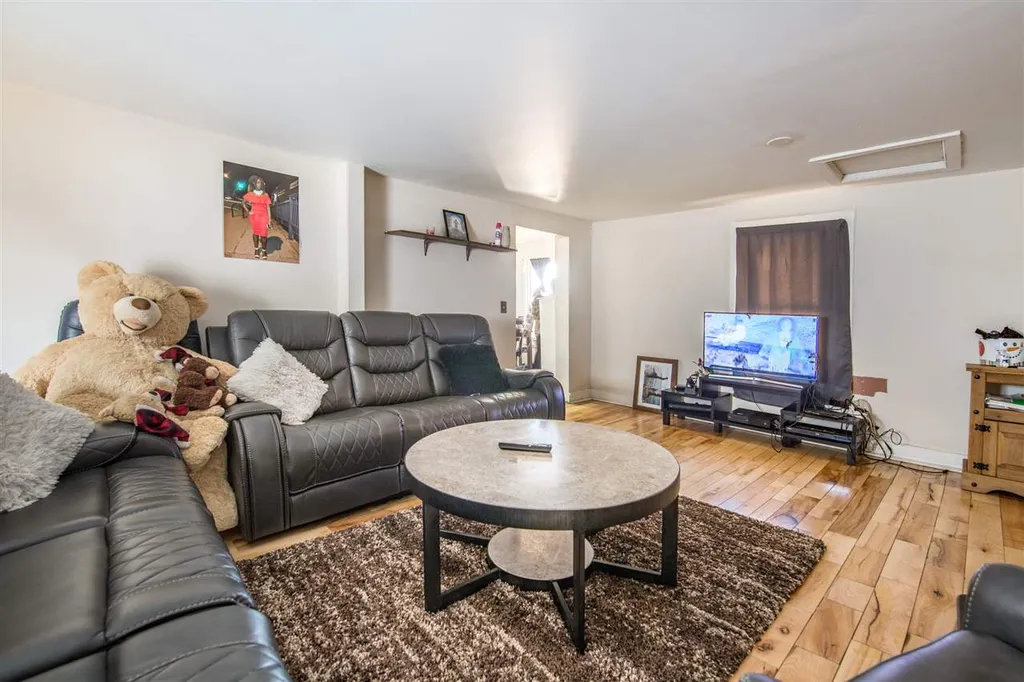 340 Manhattan Drive Burlington VT 05401-0000