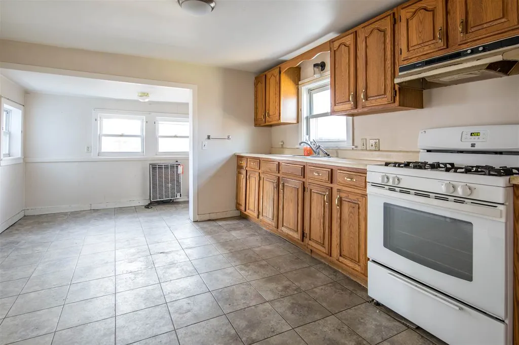 340 Manhattan Drive Burlington VT 05401-0000