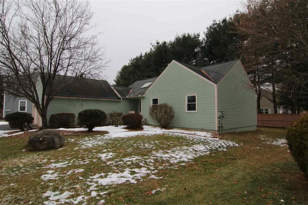 39 Evans Circle Keene NH 03431