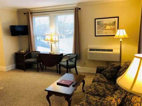 2760 White Mountain Highway Conway NH 03860