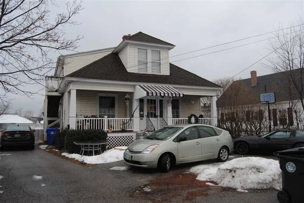 22 Kimball Street Manchester NH 03102