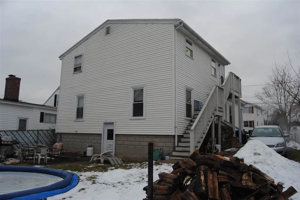 22 Kimball Street Manchester NH 03102