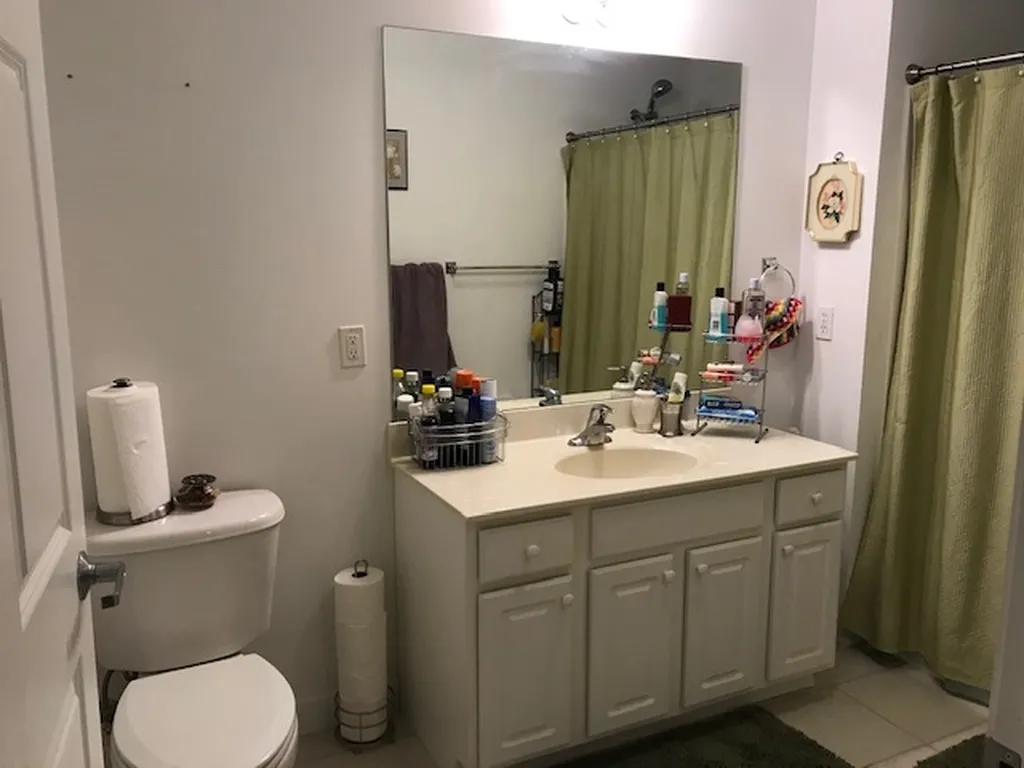 33 Naomis Way Colchester VT 05446