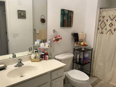 33 Naomis Way Colchester VT 05446