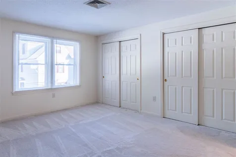 164 Bartemus Trail Nashua NH 03063