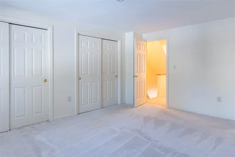 164 Bartemus Trail Nashua NH 03063