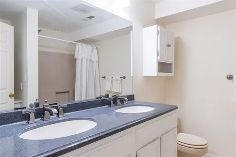 164 Bartemus Trail Nashua NH 03063