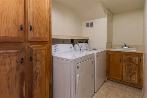 164 Bartemus Trail Nashua NH 03063