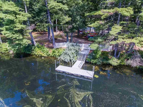 164 Bartemus Trail Nashua NH 03063
