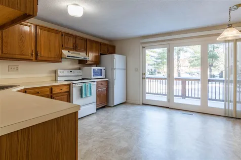 164 Bartemus Trail Nashua NH 03063
