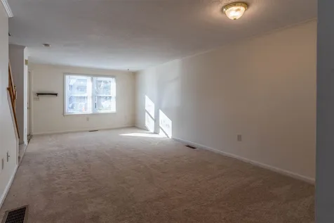 164 Bartemus Trail Nashua NH 03063