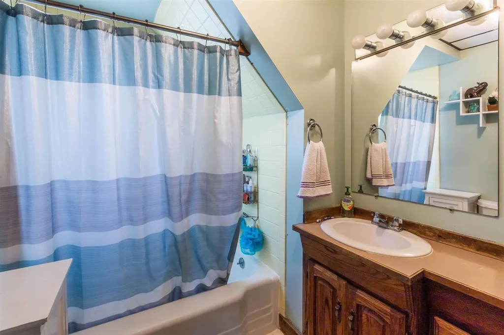 10 Baker Street Dover NH 03820