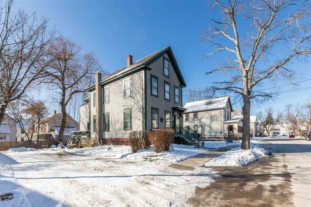 10 Baker Street Dover NH 03820