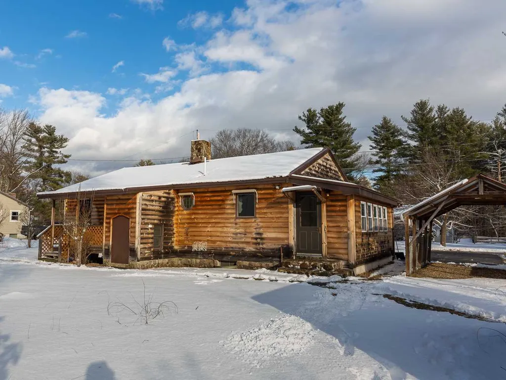 4 Kadra Street Brentwood NH 03833