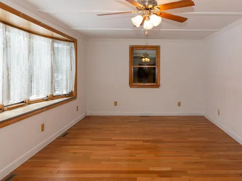 4 Kadra Street Brentwood NH 03833