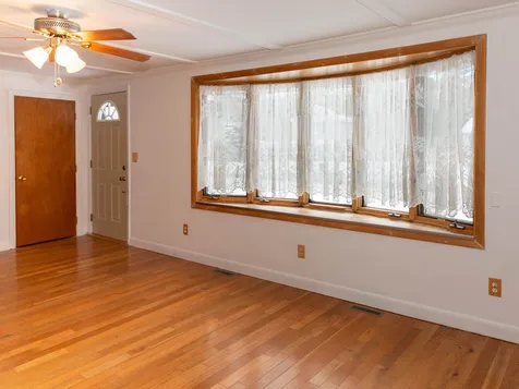 4 Kadra Street Brentwood NH 03833