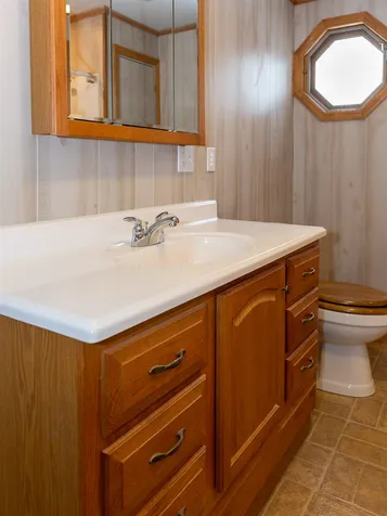 4 Kadra Street Brentwood NH 03833