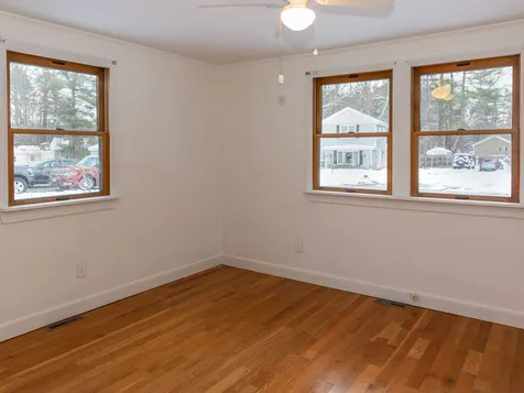 4 Kadra Street Brentwood NH 03833