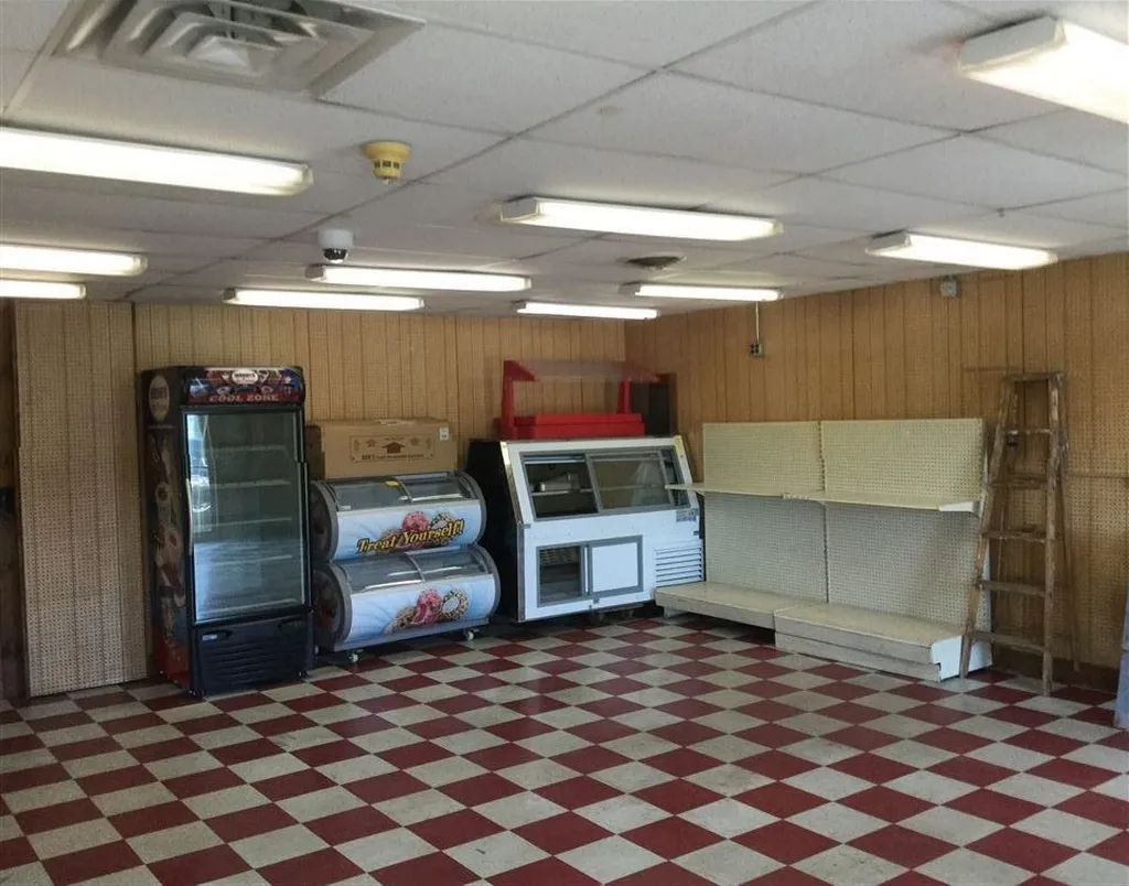 2345 White Mountain Highway Ossipee NH 03890